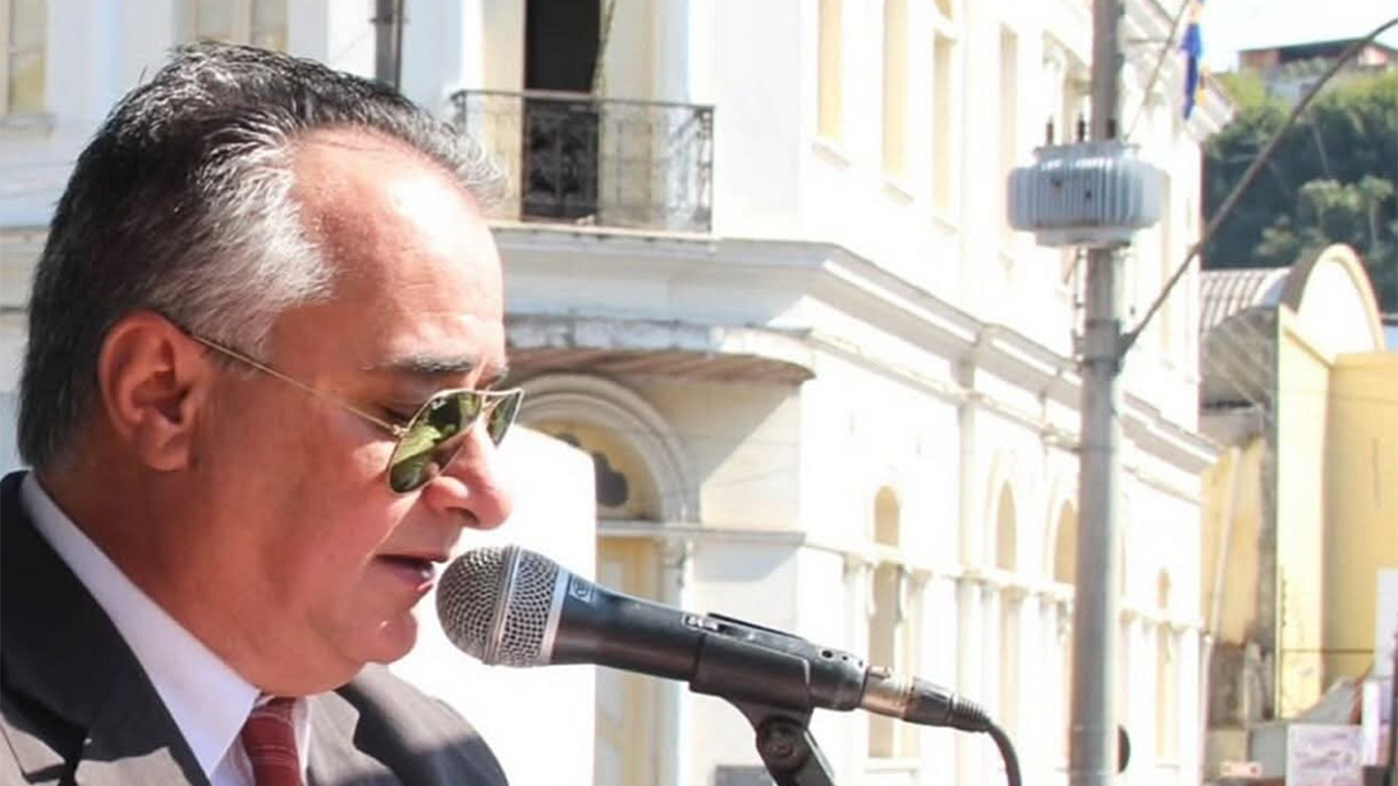 Executivo Municipal presta homenagem à memória do mestre de cerimônias Deoclides Neto