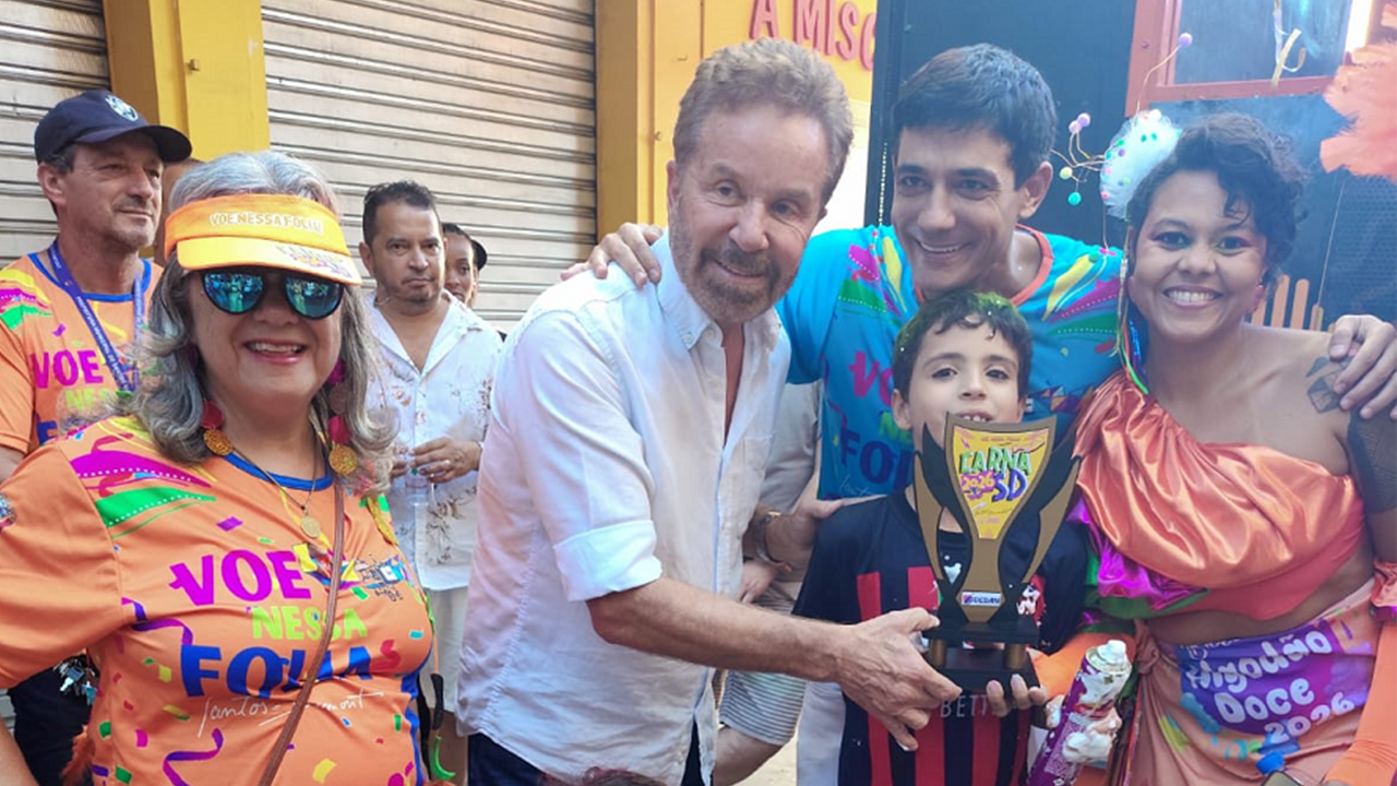 Carnaval 2026 leva multidão às ruas  e resgata tradição cultural na festa