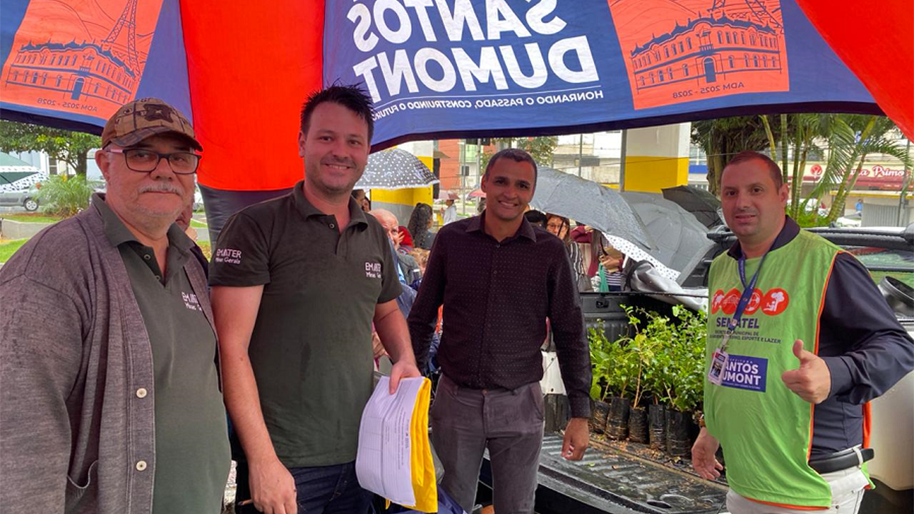 Ação de distribuição de mudas frutíferas e sementes agrada a população