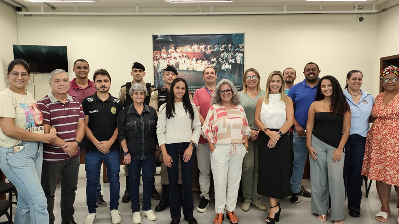 Comissão do Carnaval reúne com a Dra. Valéria, Juíza da 2ª Vara e da Infância e Juventude