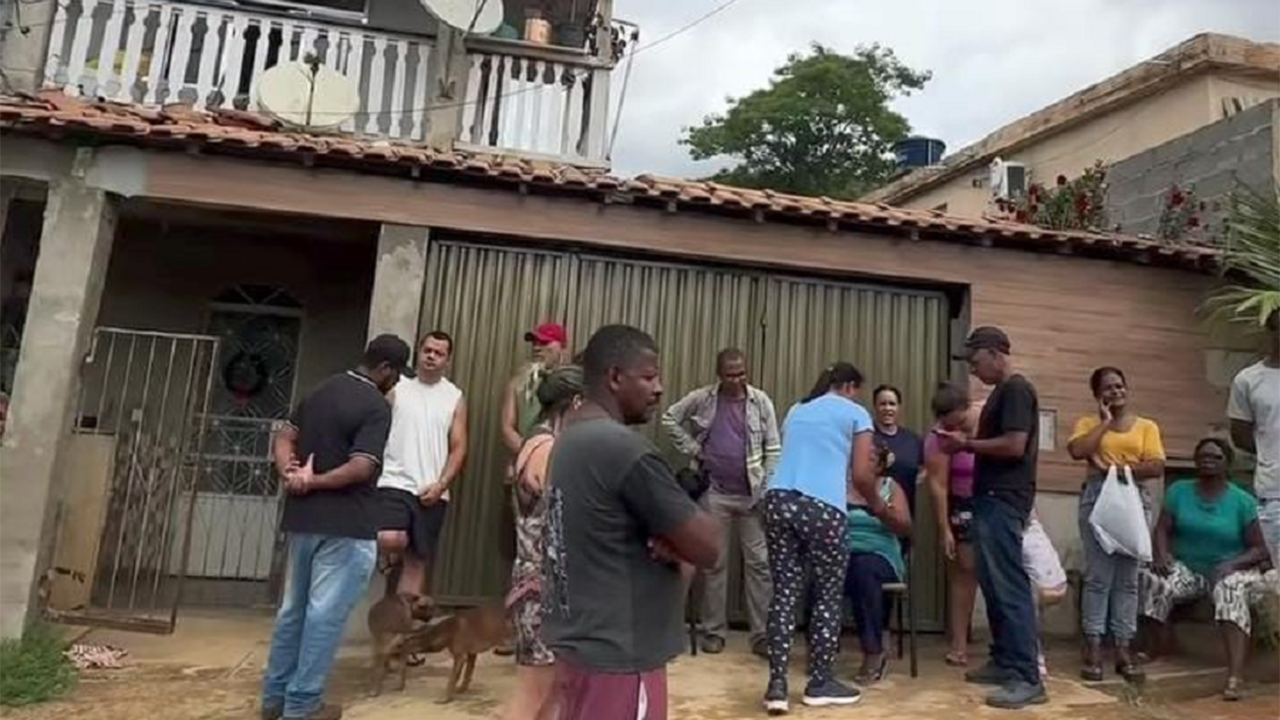 Prefeito Pacífico Júnior anuncia REURB na Rua Projetada