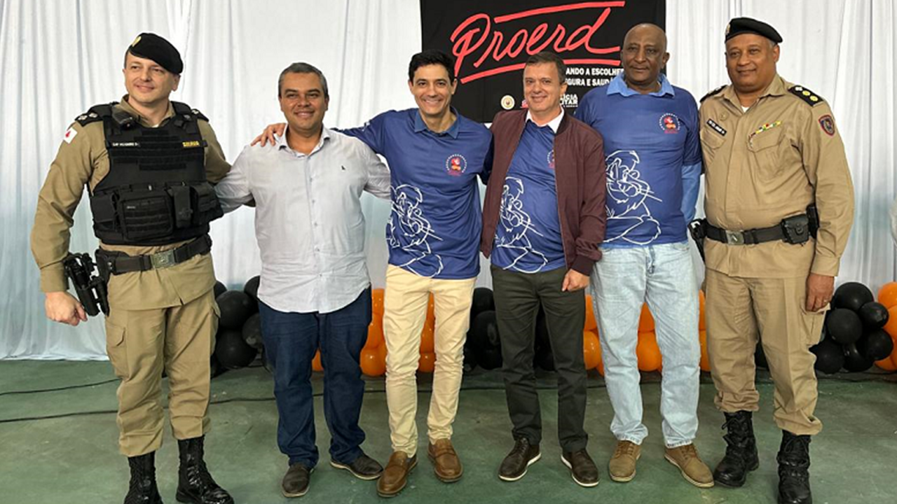 Programa PROERD entrega certificado aos 255 estudantes concluintes