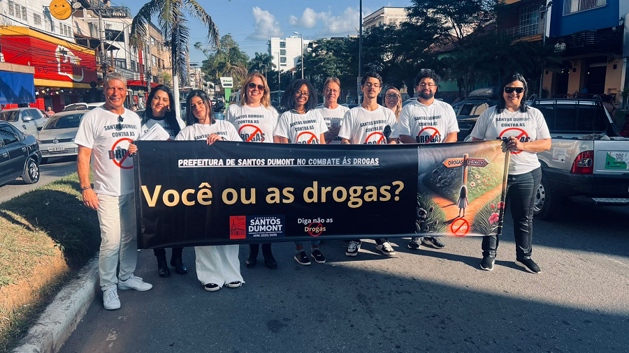 Sec.  Desenvolvimento Social e Combate às Drogas realiza blitz educativa contra as drogas