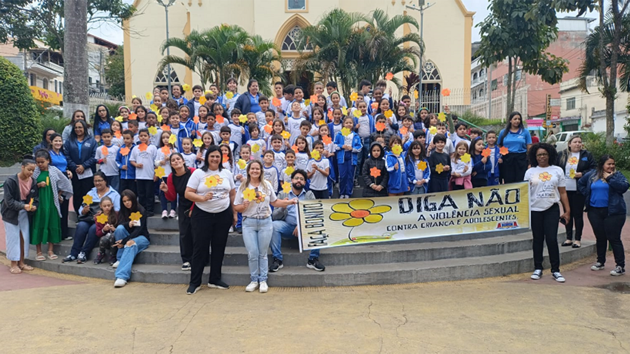 CREAS realiza Blitz Educativa e  encerra Campanha Faça Bonito no município