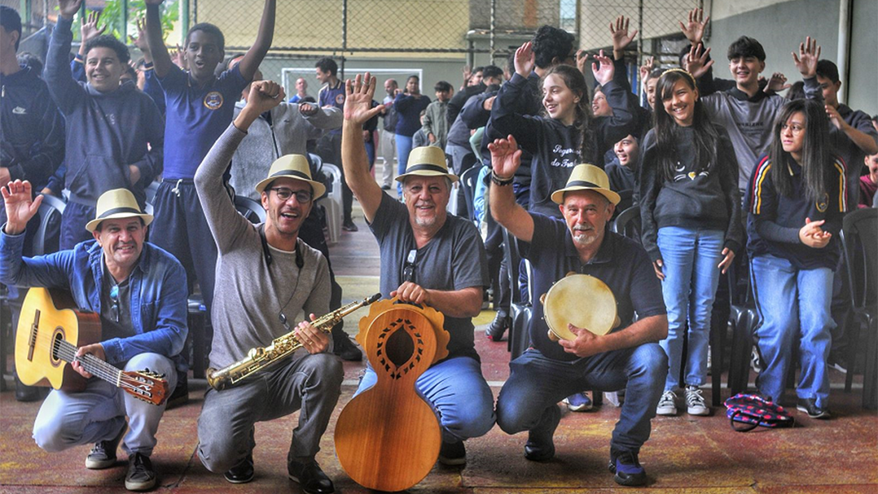 Escolas municipais  recebem Projeto Choro nas Escolas, dentro da edição do IV Festival de Choro 