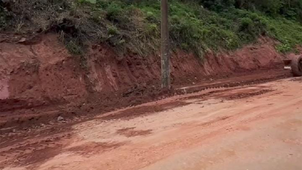 Serviços de Melhorias na Rua José Puliese, Bairro Nossa Senhora Aparecida