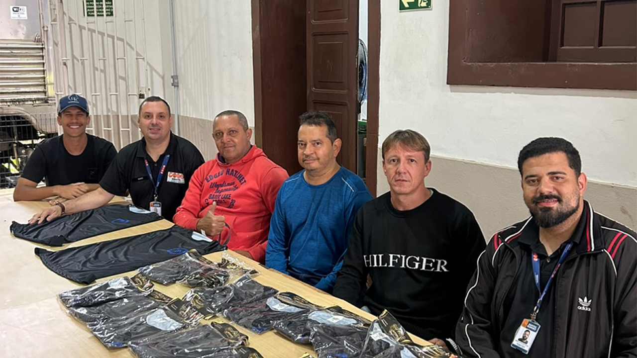 Entrega de Coletes