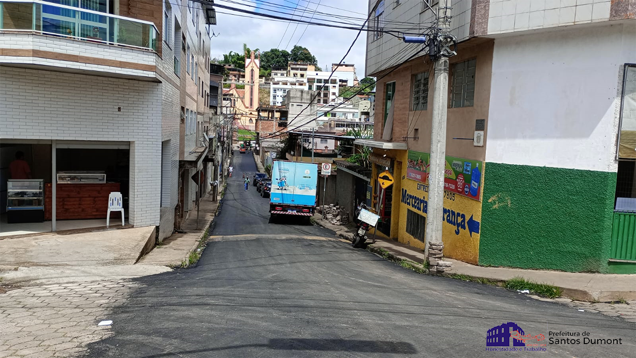 Rua José Januário é asfaltada