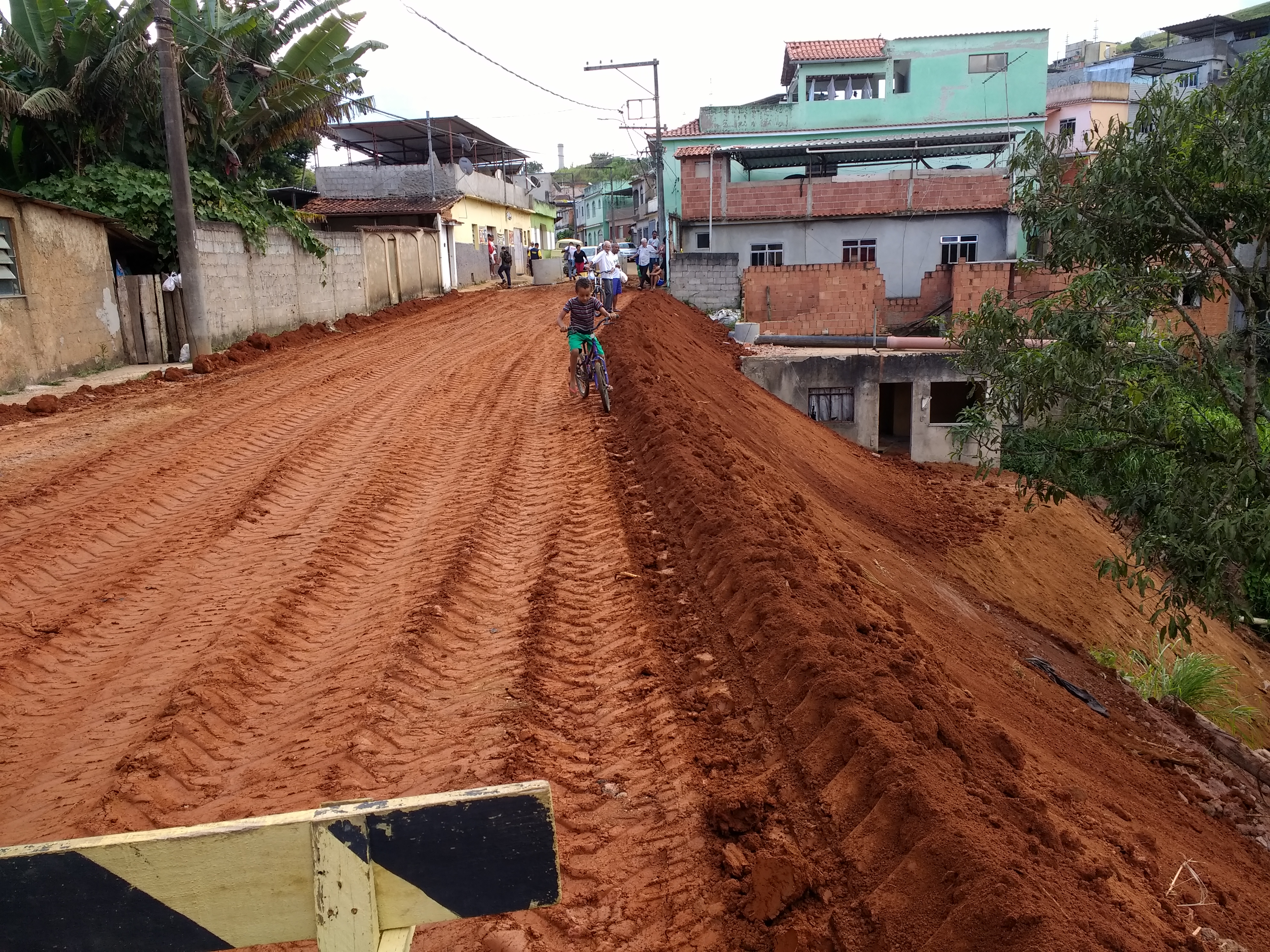 Concluída 1ª etapa das obras de recomposição da Rua Machado de Assis