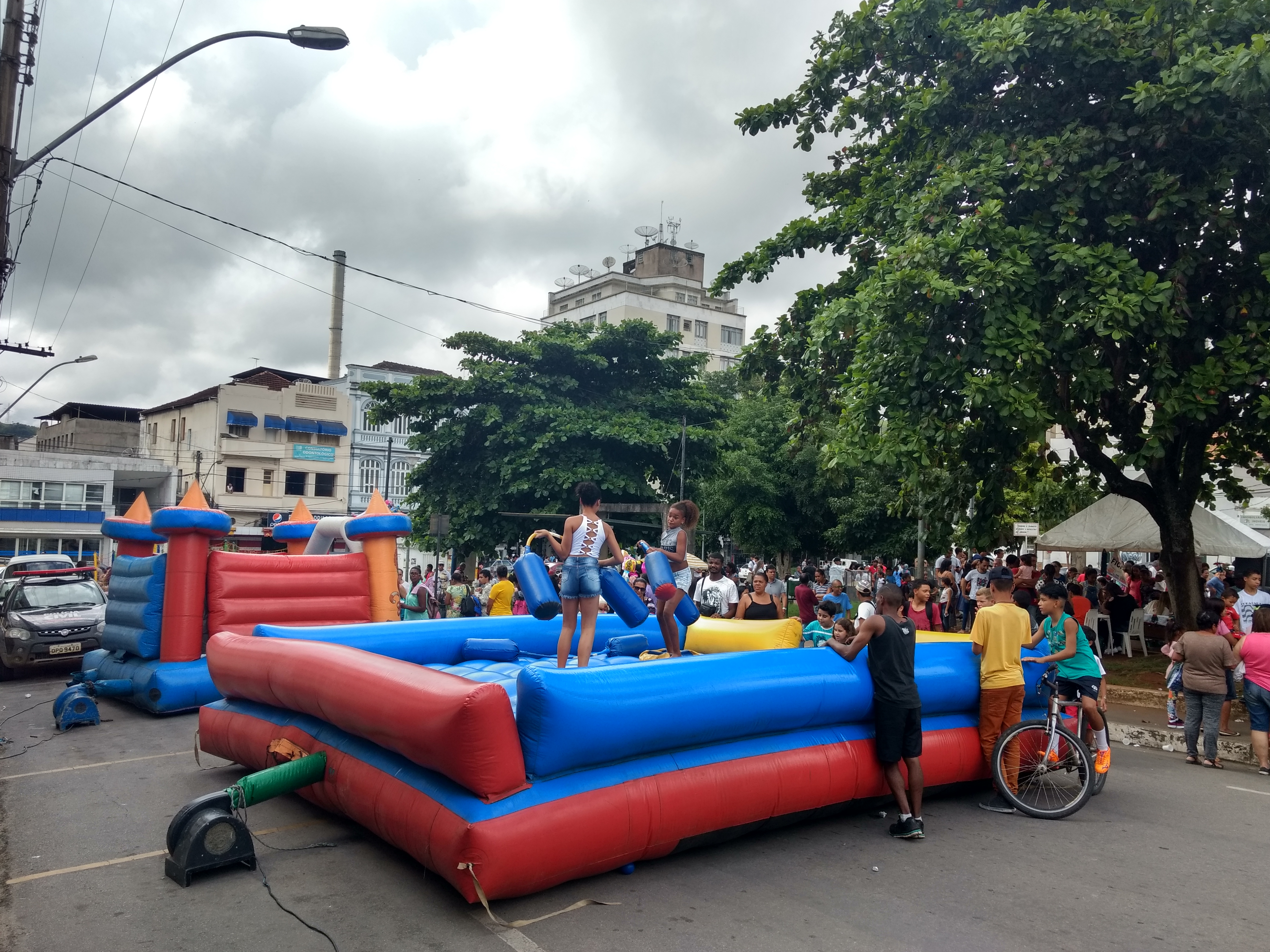 “Fazendo Acontecer “ lança Campanha do Agasalho