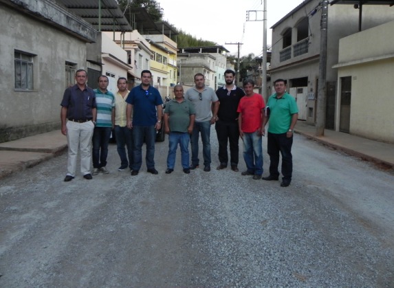 Red Prefeito visita obras na Rua José Belmiro