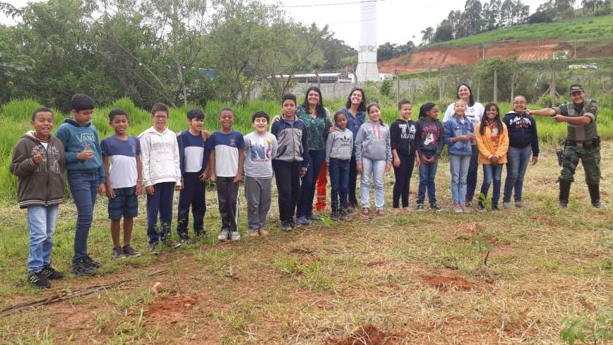 Alunos aprendem sobre o uso consciente da água