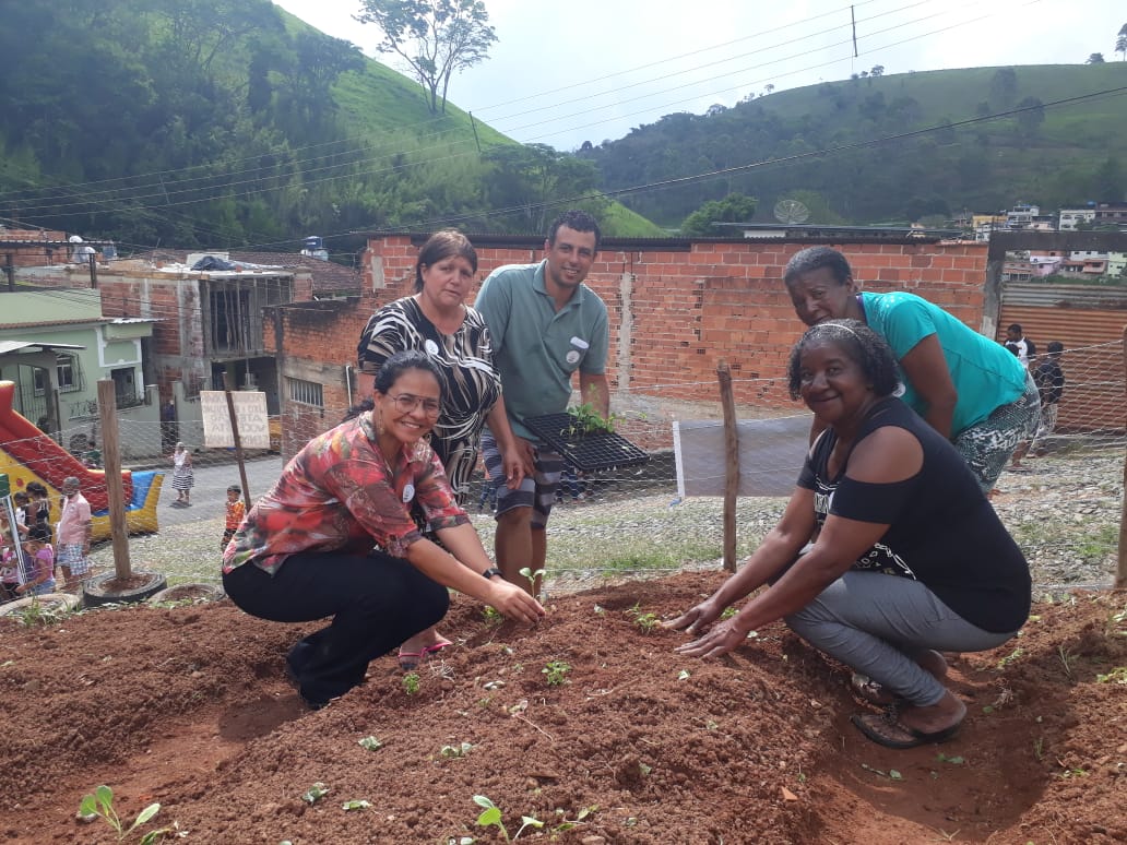 Programa Horta em Casa e Vida Saudável Bairro Fátima